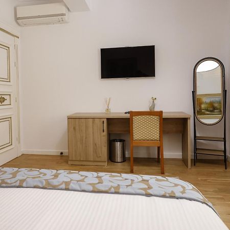 Vila Ferdinand Modern Rooms In Tirana'S Center 部屋 写真