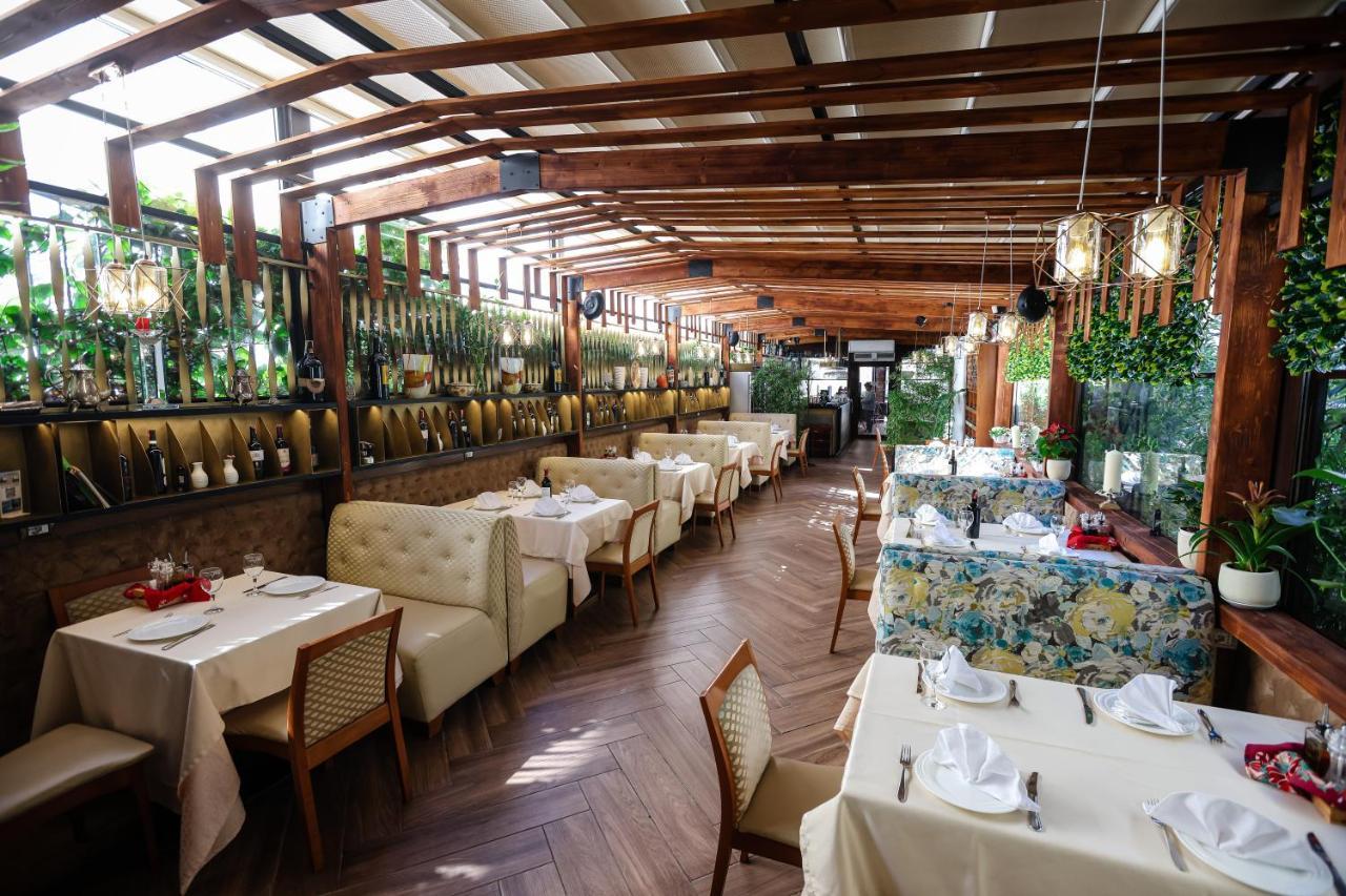 Vila Ferdinand Modern Rooms In Tirana'S Center エクステリア 写真