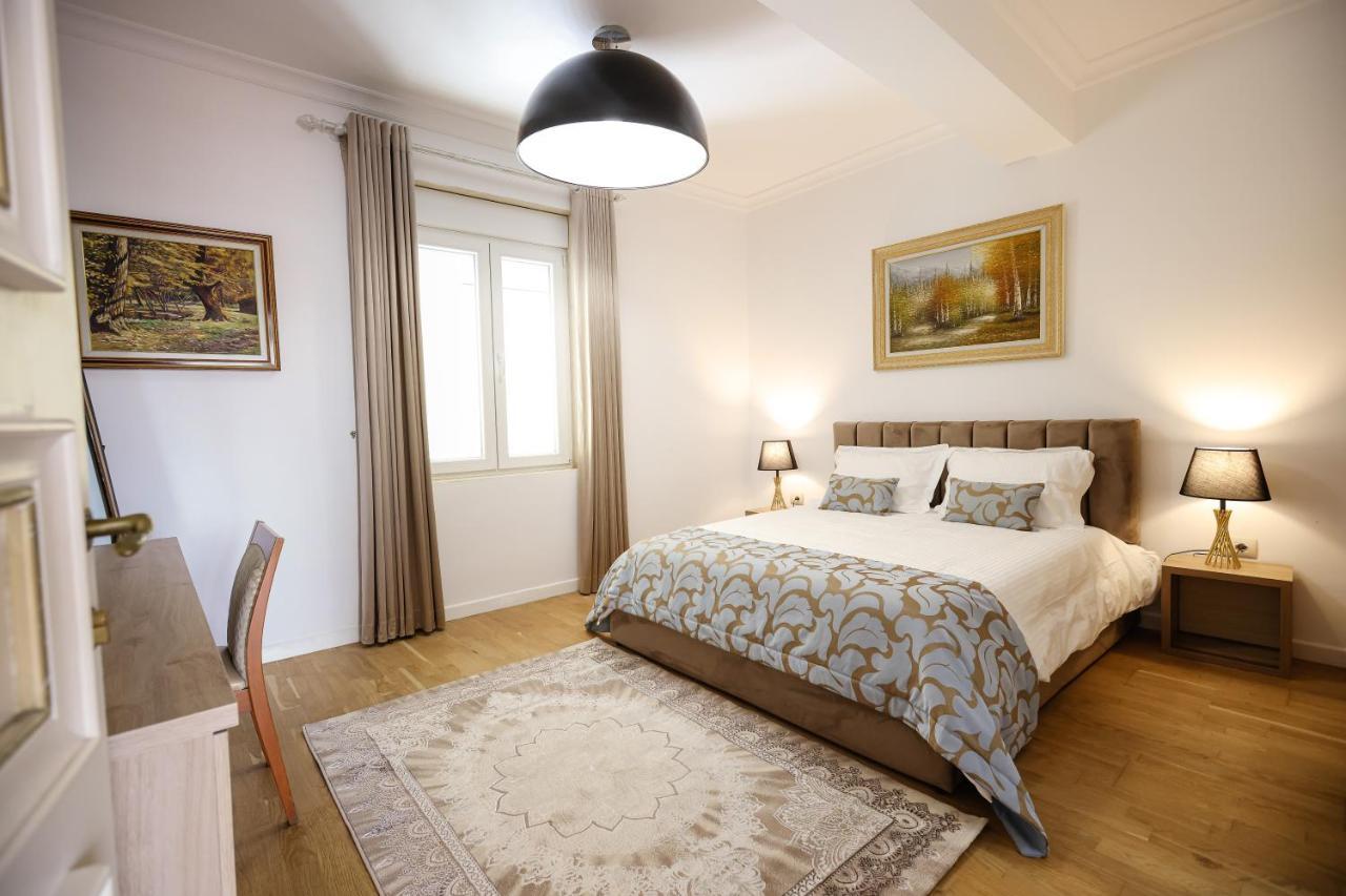 Vila Ferdinand Modern Rooms In Tirana'S Center エクステリア 写真